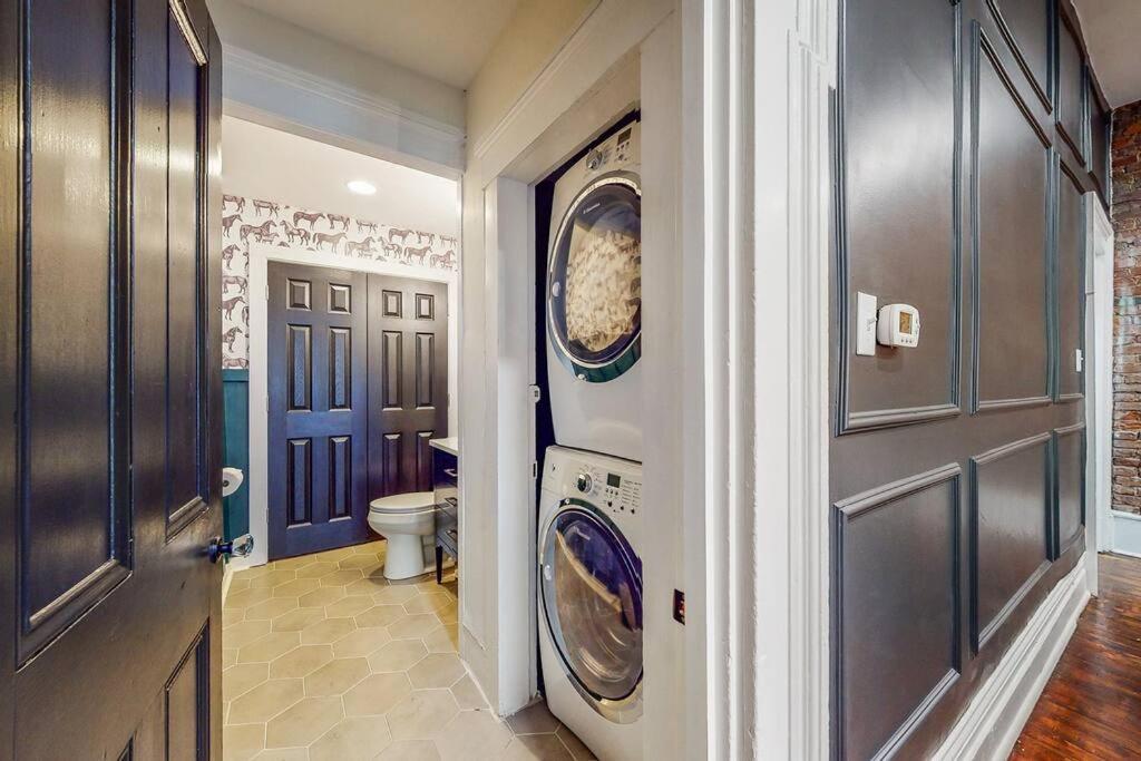 Luxury 8 Bed/4 Ba Nulu Home Private Yard/Parking Louisville Eksteriør billede
