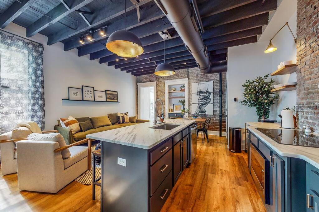 Luxury 8 Bed/4 Ba Nulu Home Private Yard/Parking Louisville Eksteriør billede