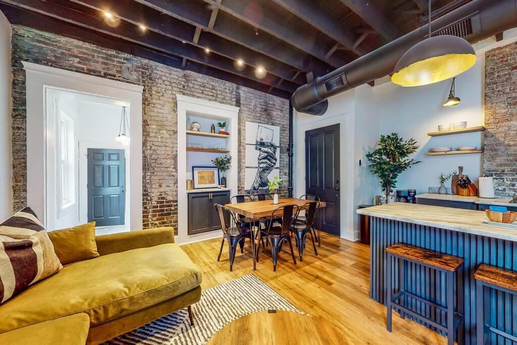 Luxury 8 Bed/4 Ba Nulu Home Private Yard/Parking Louisville Eksteriør billede
