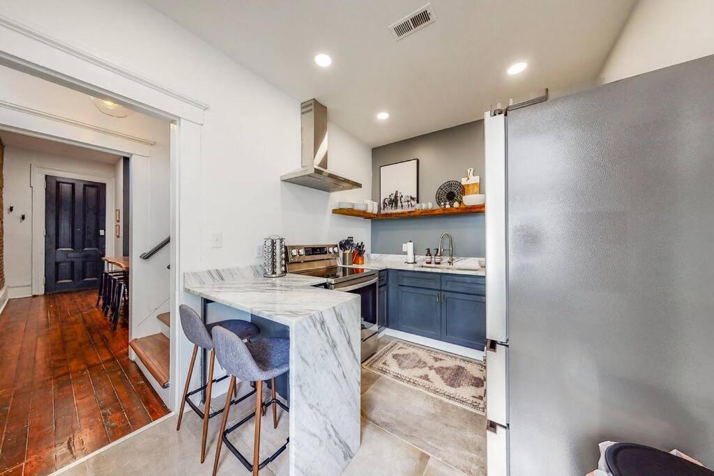 Luxury 8 Bed/4 Ba Nulu Home Private Yard/Parking Louisville Eksteriør billede