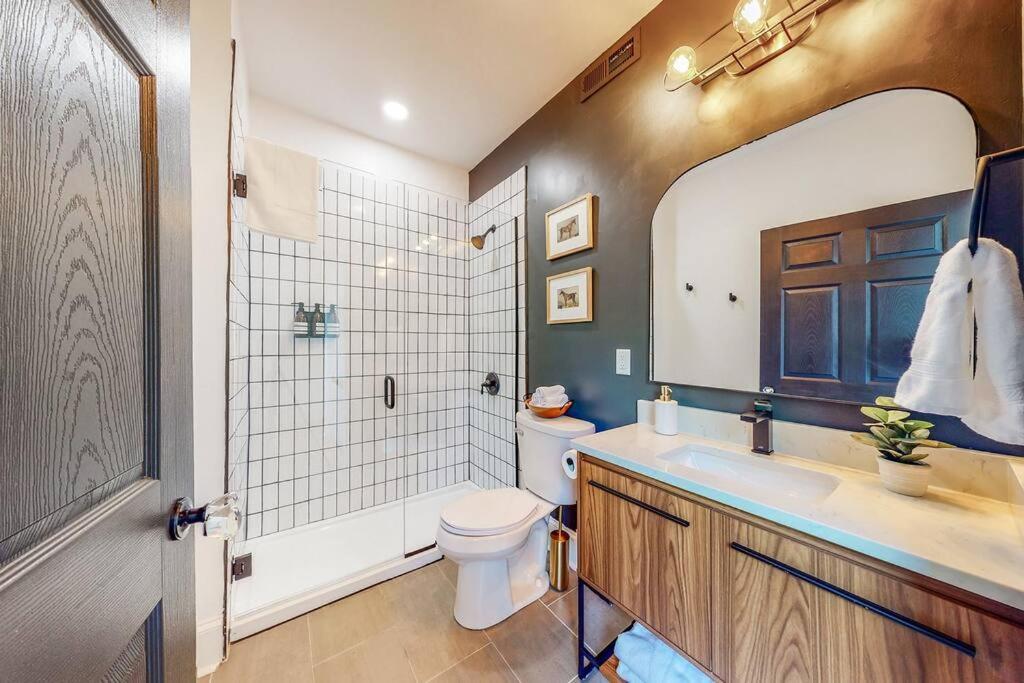 Luxury 8 Bed/4 Ba Nulu Home Private Yard/Parking Louisville Eksteriør billede