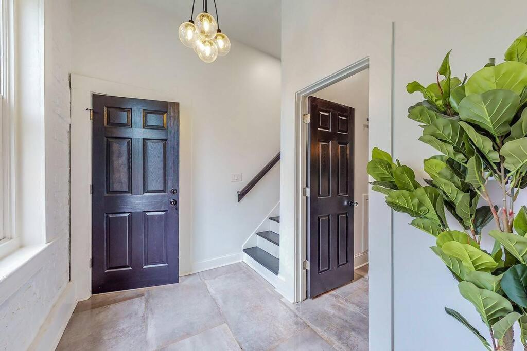 Luxury 8 Bed/4 Ba Nulu Home Private Yard/Parking Louisville Eksteriør billede