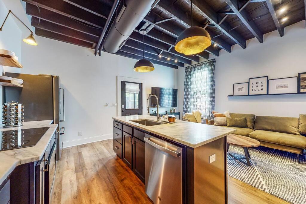 Luxury 8 Bed/4 Ba Nulu Home Private Yard/Parking Louisville Eksteriør billede